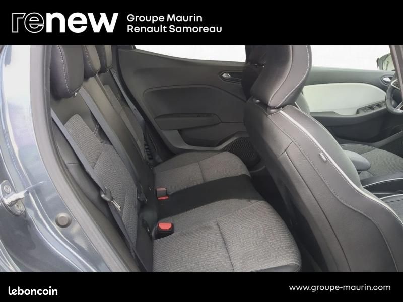 Renault Clio 1.6 E-Tech 145ch full hybrid Techno (image 15)