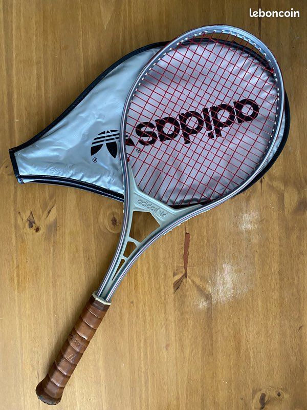 Housse De Raquette De Tennis Vintage En Cuir Avec Raquette Wilson (Occasion)