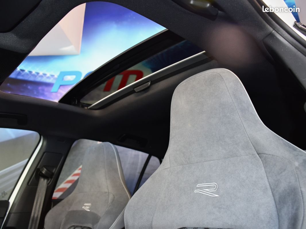 Volkswagen Golf 8 R-Line 1.5 eTSI 150 DSG GPS Virtual ACC Mode TO Caméra IQ Light Harman Kardon JA 18 (image 2)