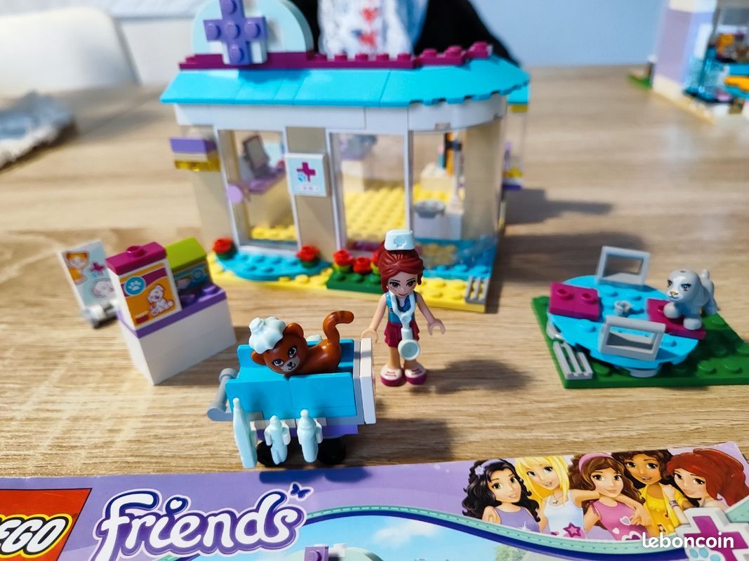Lego friends veterinaire 41085
Je vends d'autres lego friends (à voir dns mes annonces) (image 2)