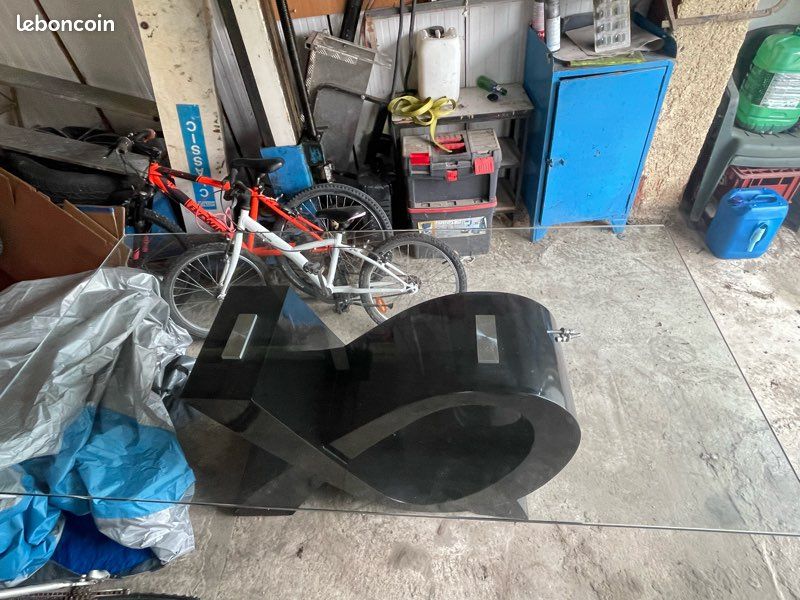 Table à manger en verre (image 2)