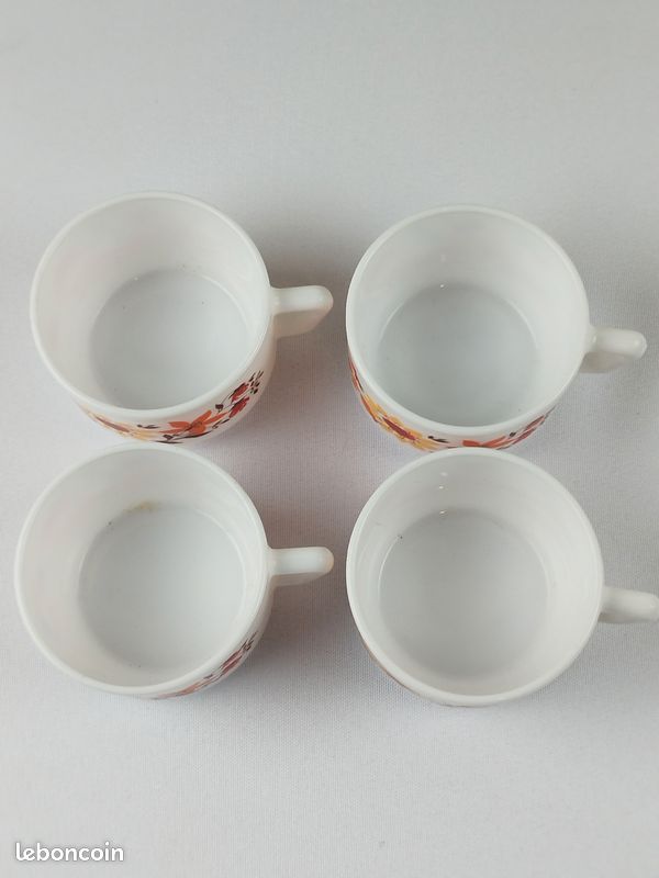 4 Tasses à Café Arcopal Vintage 'Fleurs D'automne' - France, Diamètre 8.5 Cm, Très Bon état