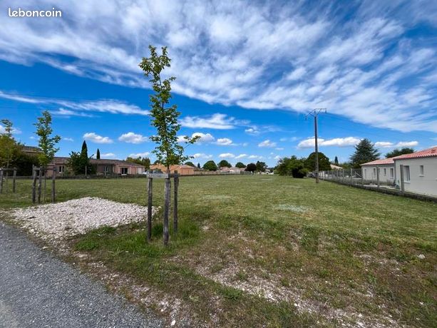 Terrain 1 003 m² Barret