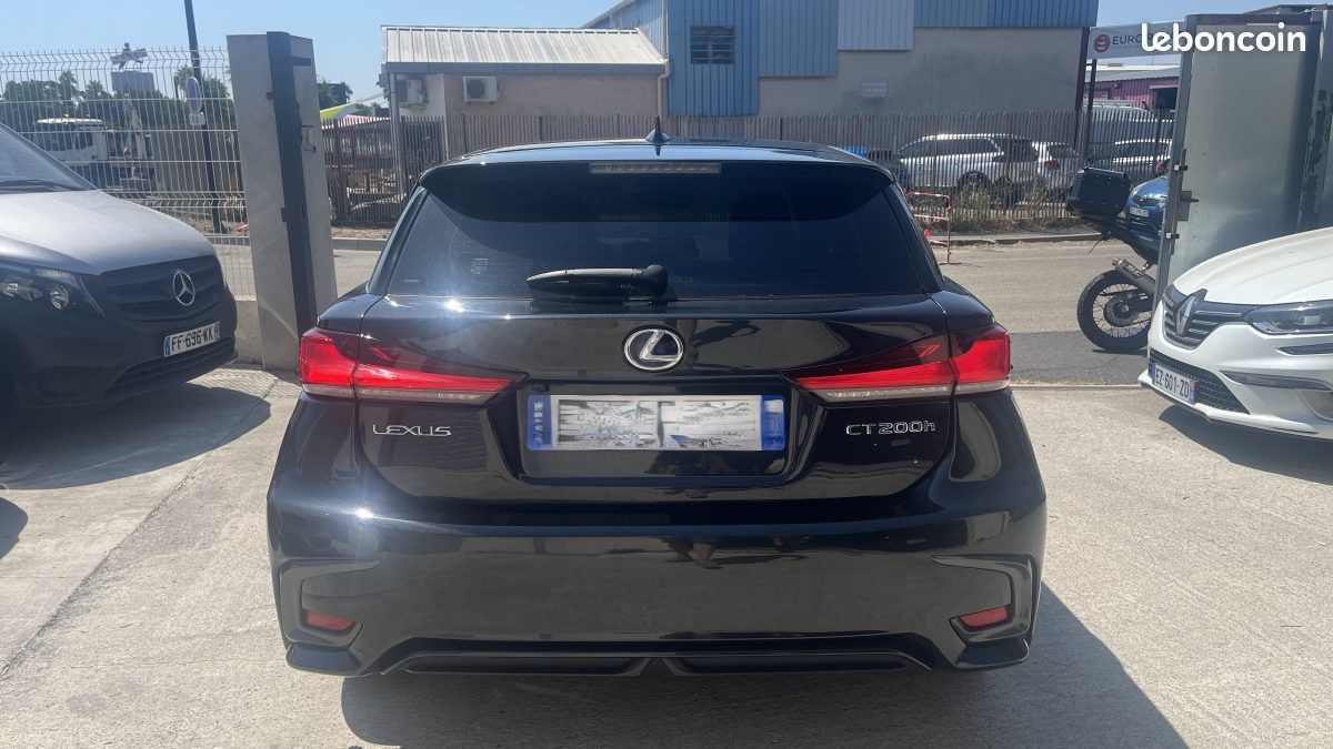 LEXUS CT200H RARE SPORT EDITION suivi Lexus Complet 1,8 L 136 CV 2020 (image 6)