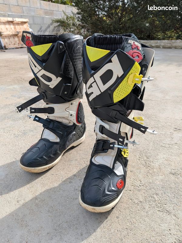À vendre bottes SIDI taille 43 (image 1)