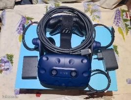 Casque VR HTC Vive Pro avec kit de coussin confort VRCover (image 1)