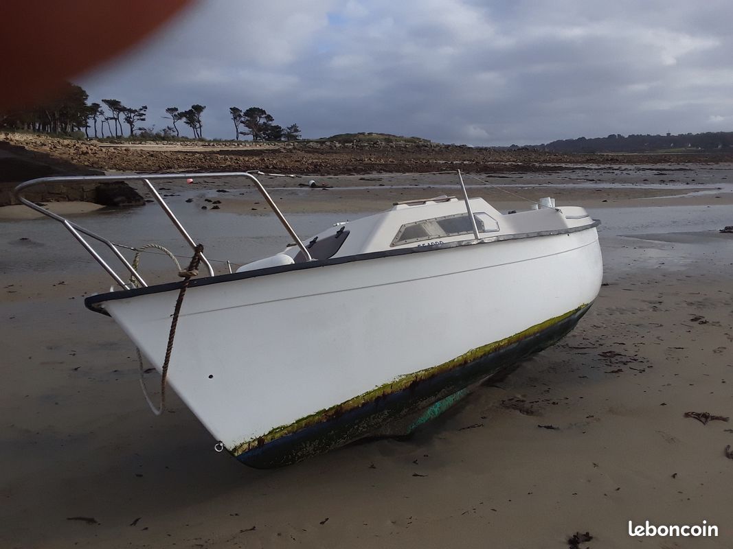 CALIFORNIA 4.70 (BENETEAU) — View photo 1