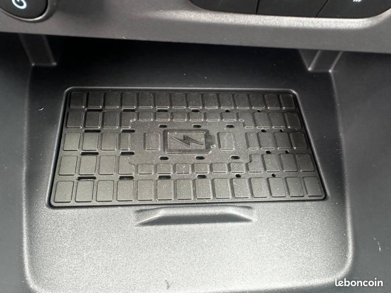Ford Transit Courier Electrique 100 kW 136ch Limited (image 20)