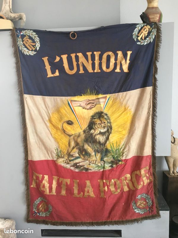 Drapeau ancien tricolore conscrit Village Neuf Alsace 1929-1949 vintage (image 1)