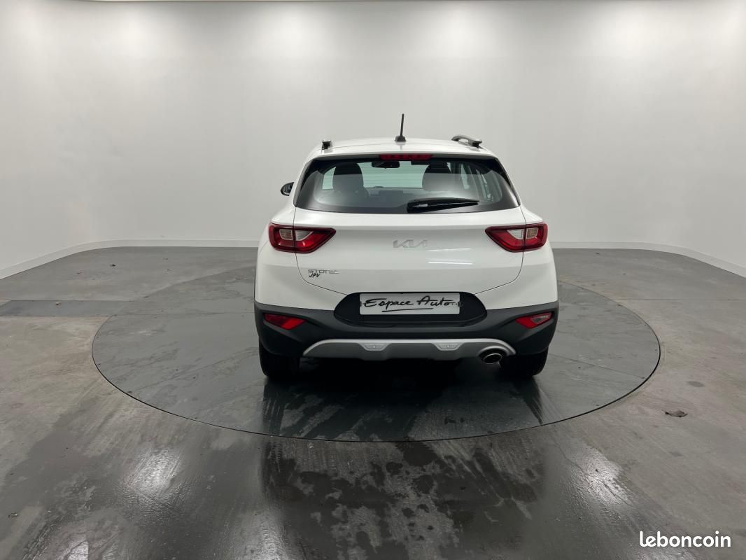 Kia Stonic 1.0 T-GDi 100 ch MHEV DCT7 Active (image 4)