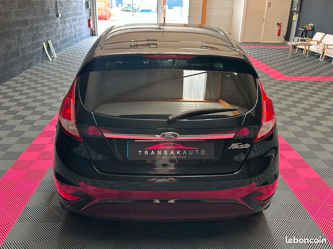 FORD FIESTA 1.5 TDCi 75 S&S Titanium (image 6)