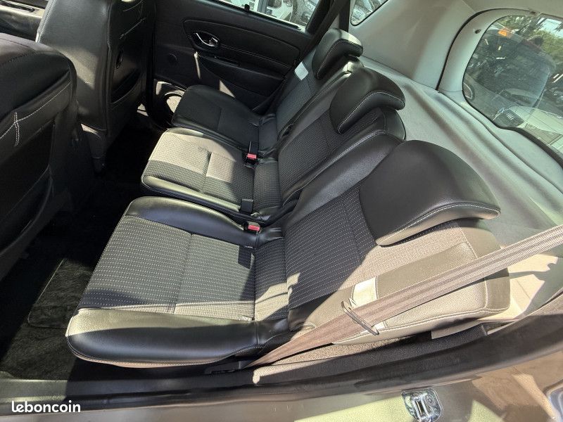 Renault SCENIC III 1.2 TCE 115CH ENERGY (image 12)