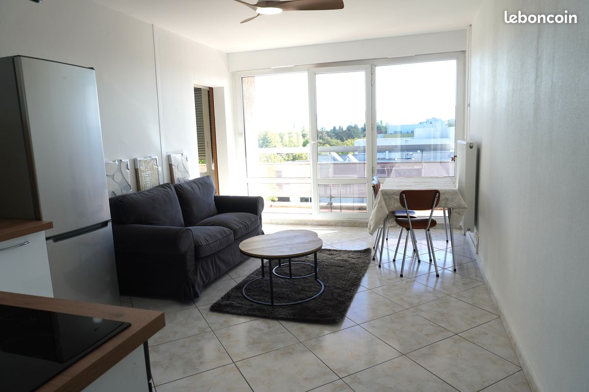 Appartement 3 pièces 50 m² · à Bron · 50 m² · 750 €/mois