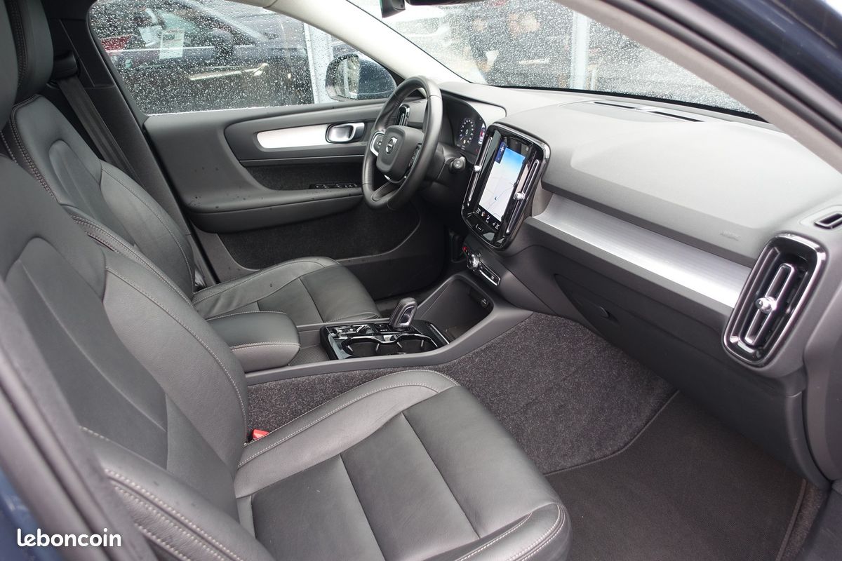 XC40 T4 Hybride Rechargeable Geartronic Inscription 211ch Cuir chauffant/Gps Europe/Caméra de recul/Carplay/Accès confort/Attelage/1*Main/Garantie 12 mois (image 5)