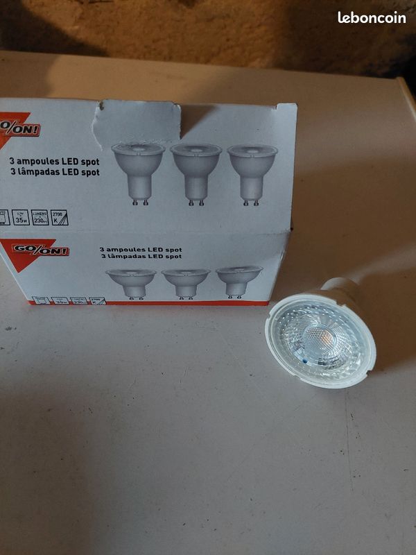 Ampoule led spot (image 1)