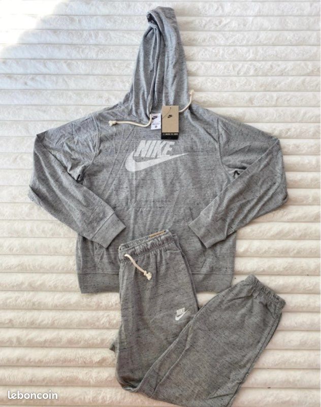 Grey Jogging Nike Gris Ensemble Nike Ensemble Sportswear Tech
