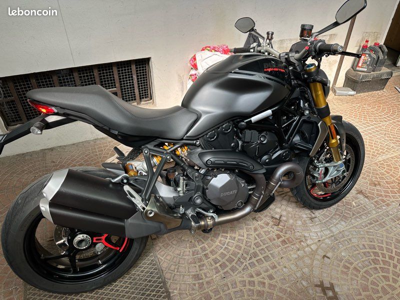 2020 Ducati Ducati Monster 1200s Black 2021 Ducati Monster 1200s