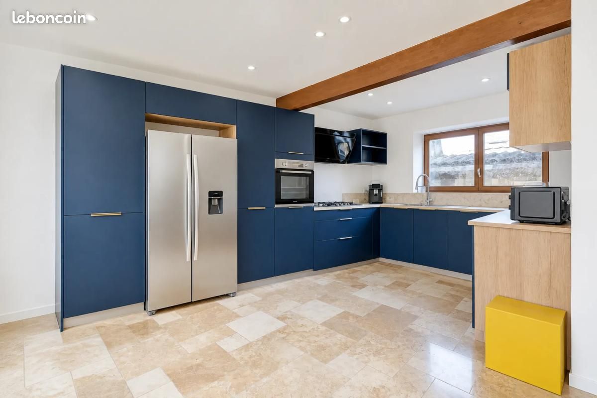 Maison 6 pièces 143 m² · à Ampuis · 143 m² · 275 000 €