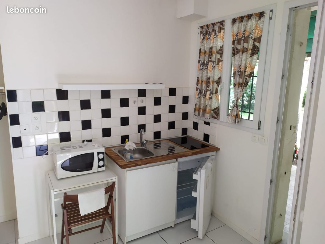 Appartement 1 pièce 16 m² · à Pessac · 16 m² · 560 €/mois