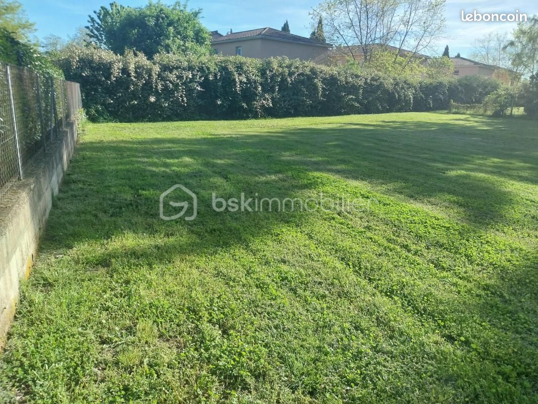 Terrain 1 066 m² Pamiers · 88 000 €