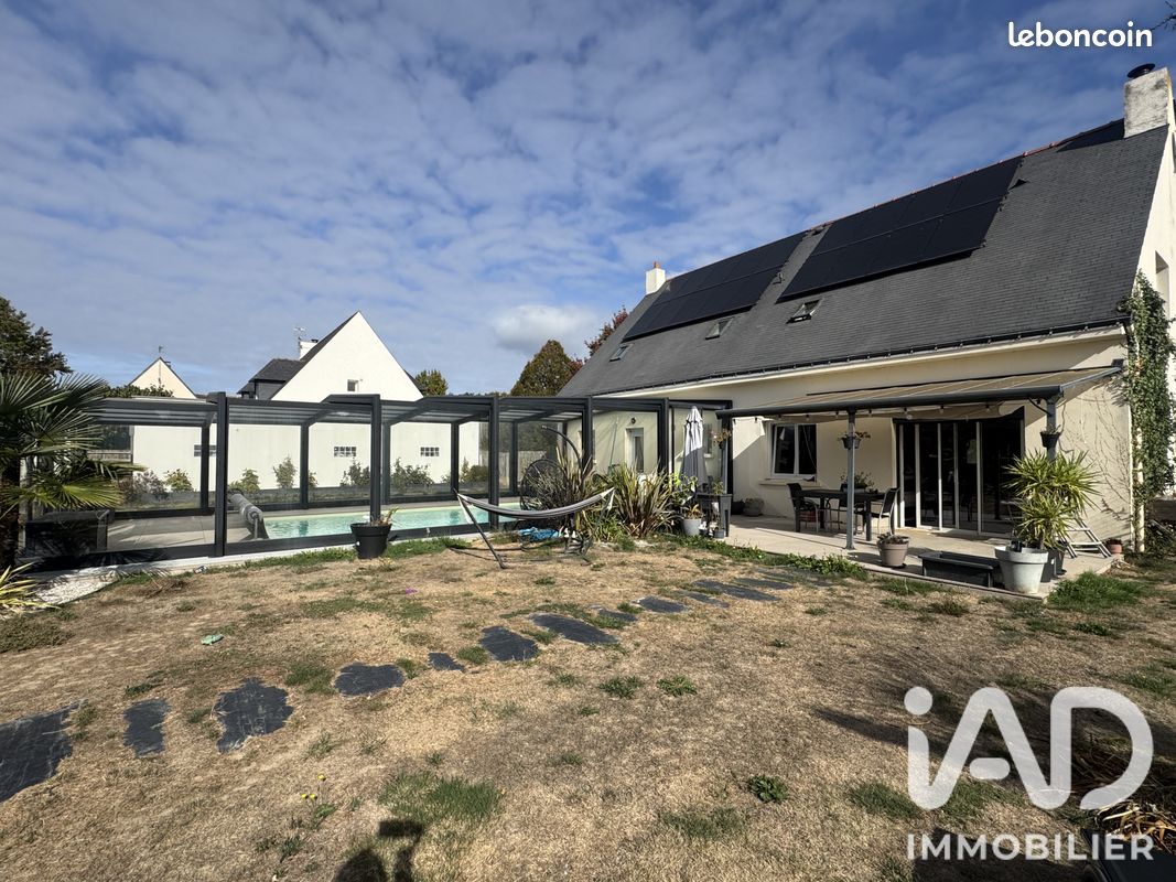 Maison 9 pièces 208 m² · à Saint-Molf · 208 m² · 599 000 €