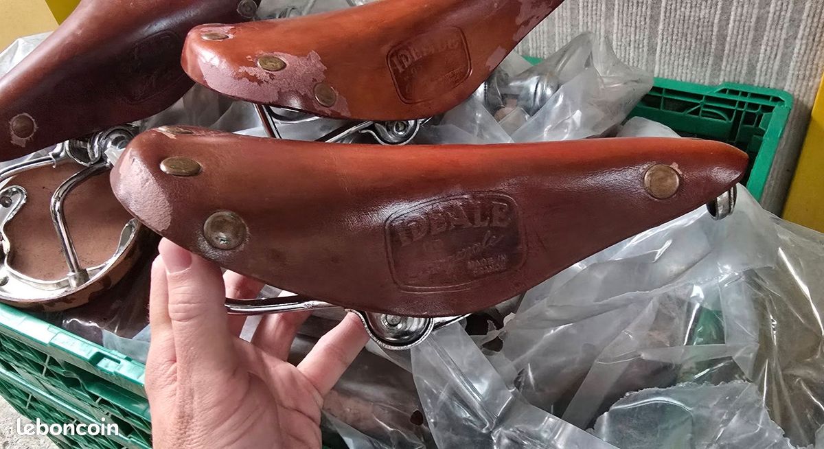 Selle De Vélo Cuir IDEALE – Modèle Vintage Fabriqué En France – Marron