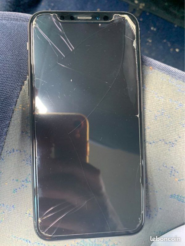 IPhone XS 64go (image 3)