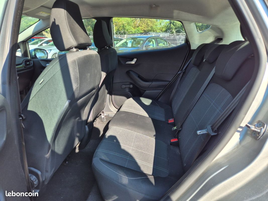 FORD Fiesta 1.1 85CH COOL & CONNECT GARANTIE 12 MOIS (image 8)