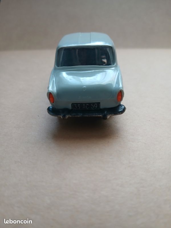 NOREV Simca 1501 échelle 1/43 – Miniature Plastique Bleu Clair – Made In France