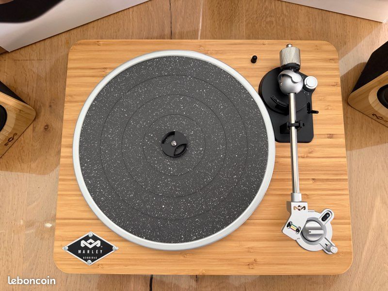 Vends platine vinyles avec enceintes Bob Marley (image 2)