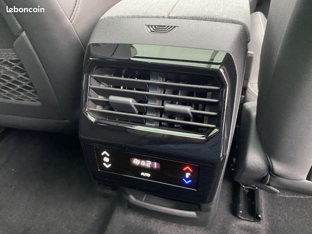 Peugeot 5008 iii 1.2 hybrid 145 gt e-dcs6 (image 11)