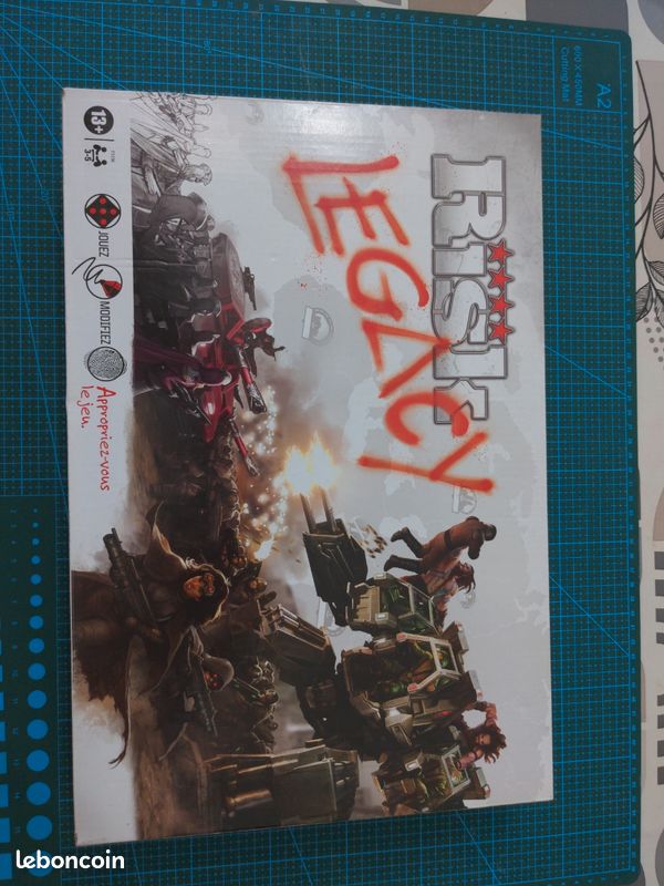 Jeu RISK Legacy (image 1)