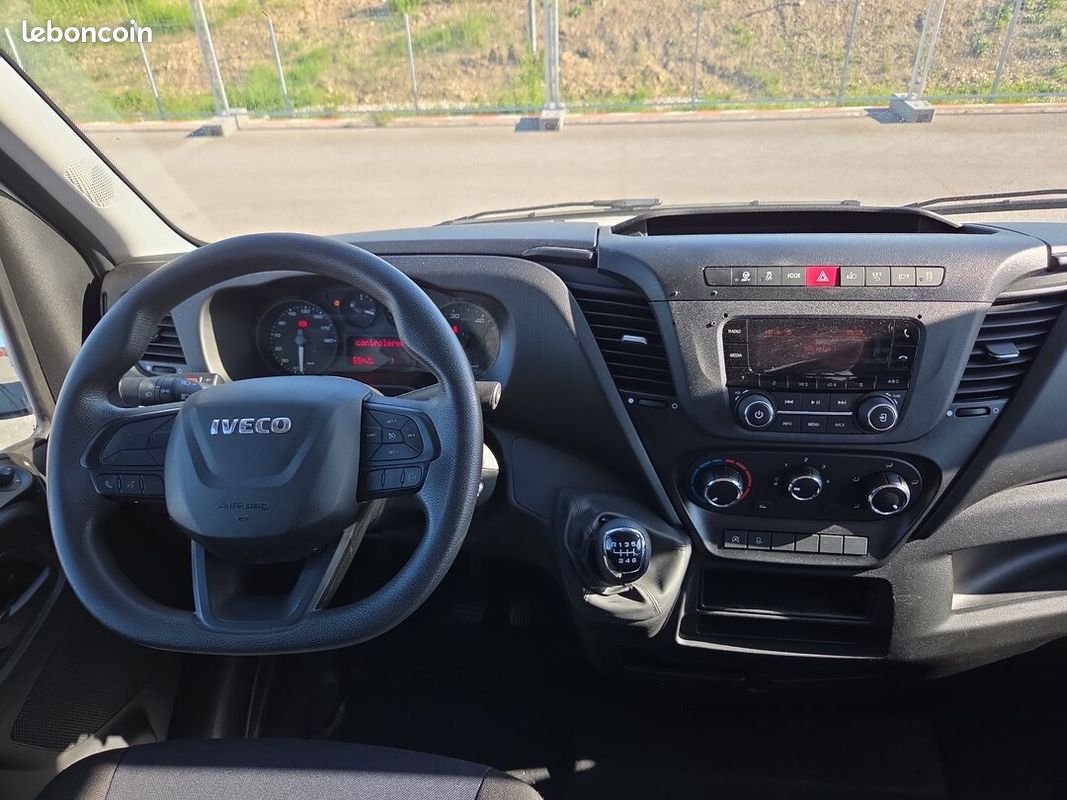 Iveco daily 35c14 frigorifique (image 8)