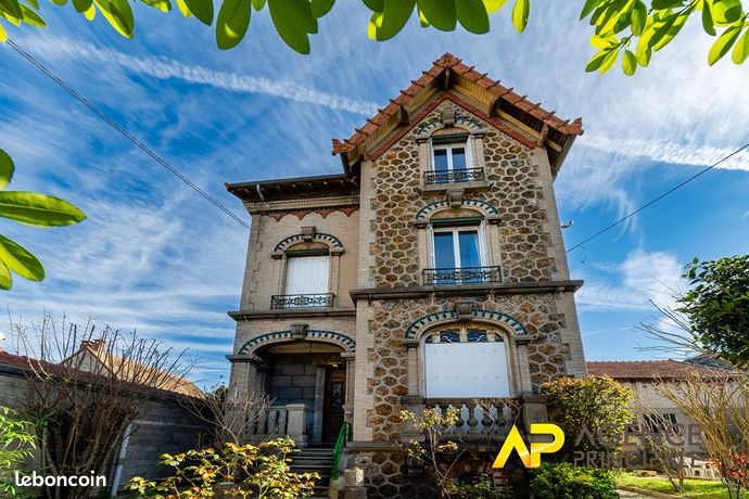 Maison 8 pièces 170 m²