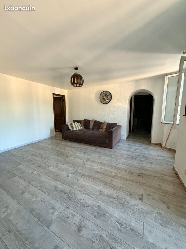 Appartement 4 pièces 80 m² · à L'Escarène · 80 m² · 195 000 €