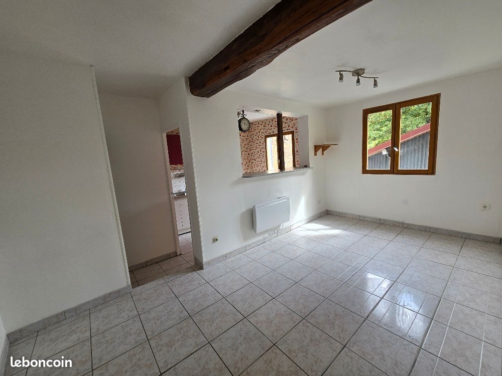 Appartement 3 pièces 72 m² · à Saint-Lubin-des-Joncherets · 72 m² · 690 €/mois