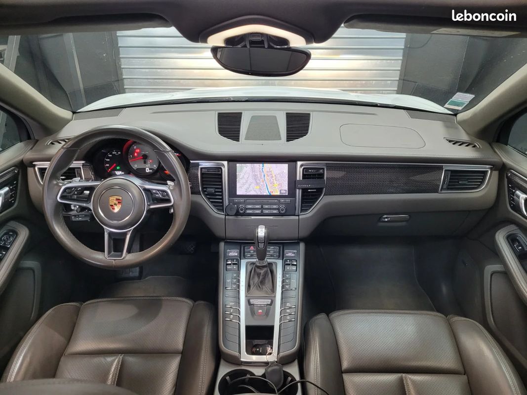 PORSCHE MACAN Diesel 3.0 V6 258 ch S PDK / SUPERBE ETAT - 2EME MAIN - ENTRETIEN PORSCHE - TOIT OUVRANT - BOSE (image 19)