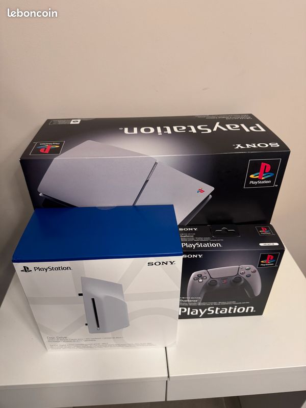 PS5 Slim 30ème anniversaire + Lecteur PS5 + Manette DualSense PS5 30e anniversaire (image 2)