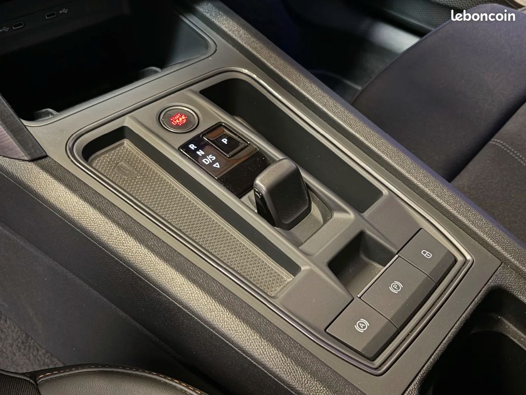 CUPRA FORMENTOR 1.4 e-HYBRID 204 ch DSG6 V / Caméra 360 / Volant chauffant (image 21)