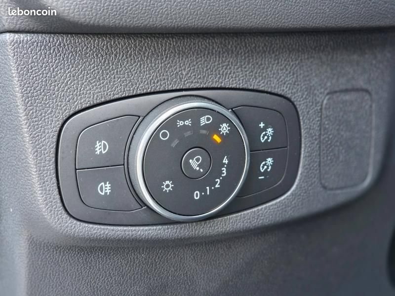 Ford Focus 1.0 EcoBoost mHEV 125ch Titanium X Business (image 29)