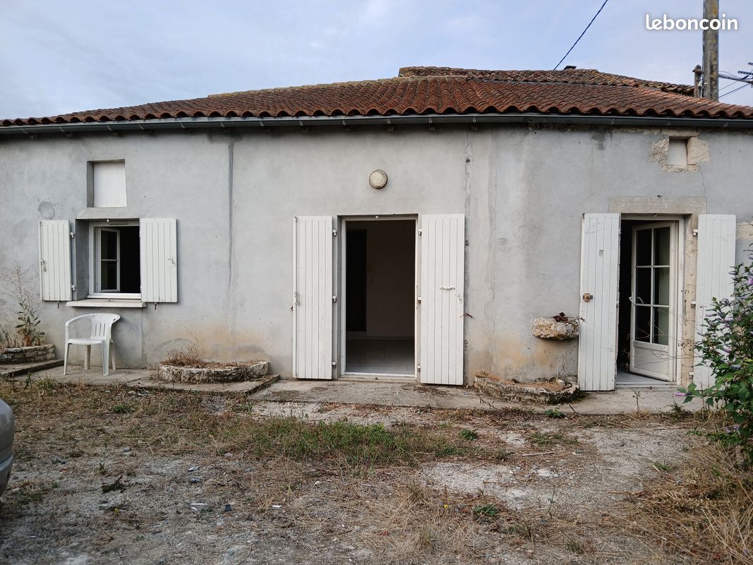 Maison 3 pièces 47 m² · à Longré · 47 m² · 47 500 €
