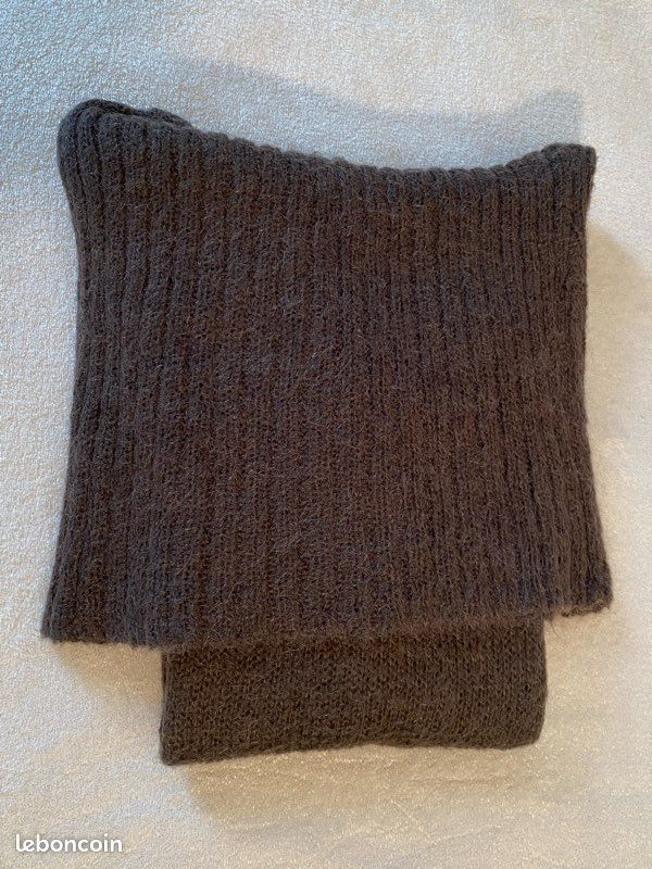 Magnifique pull long col boule coloris noisette taille XS (image 13)