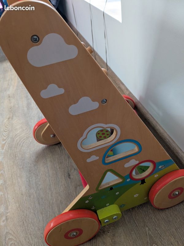 Trotteur en bois (image 3)