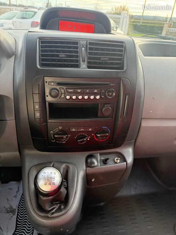 Peugeot Expert 2.0 HDI 120 COURT (image 4)