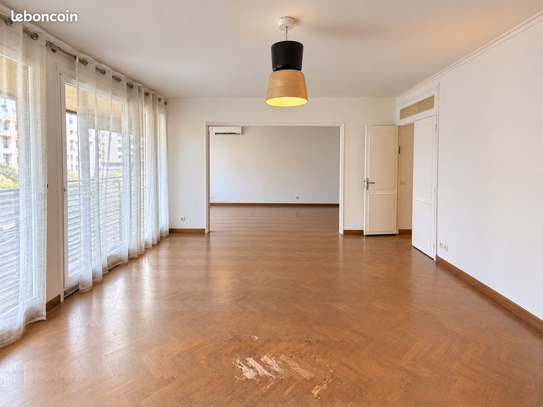 Appartement 5 pièces 106 m² · à Marseille · 106 m² · 390 000 €