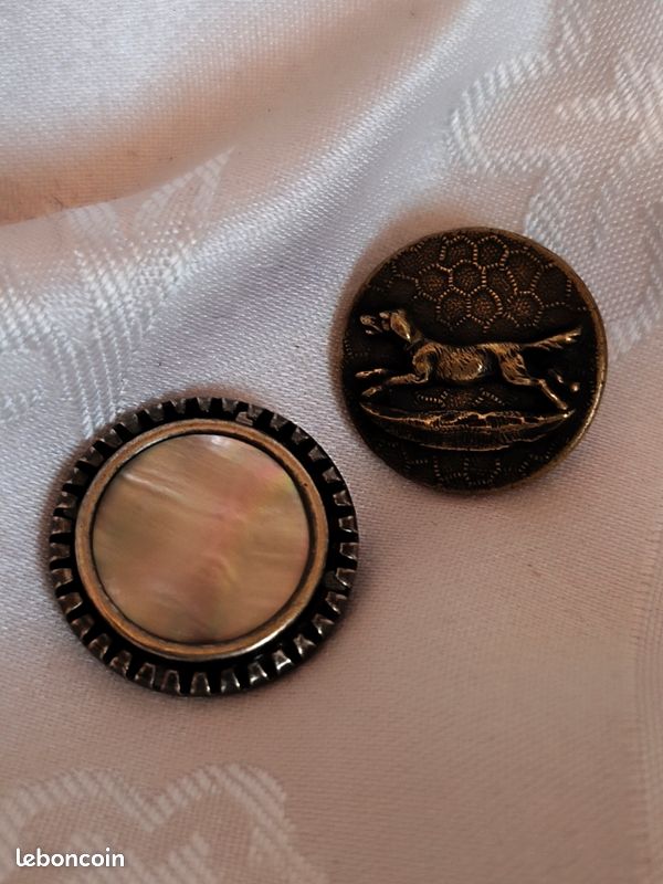Lot De 2 Boutons Métal Vintage - Chiens De Chasse, Berger Allemand - Venerie, équitation