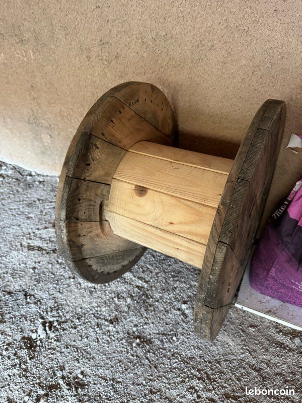 Touret de câble ( décorations) (image 1)
