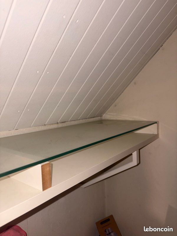 Étagère en bois et en verre (image 4)