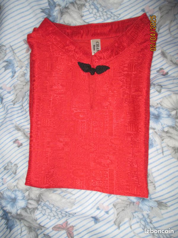 TRES JOLI HAUT d'ETE FEMME EN SOIE ROUGE T.40/L NEUF (image 1)
