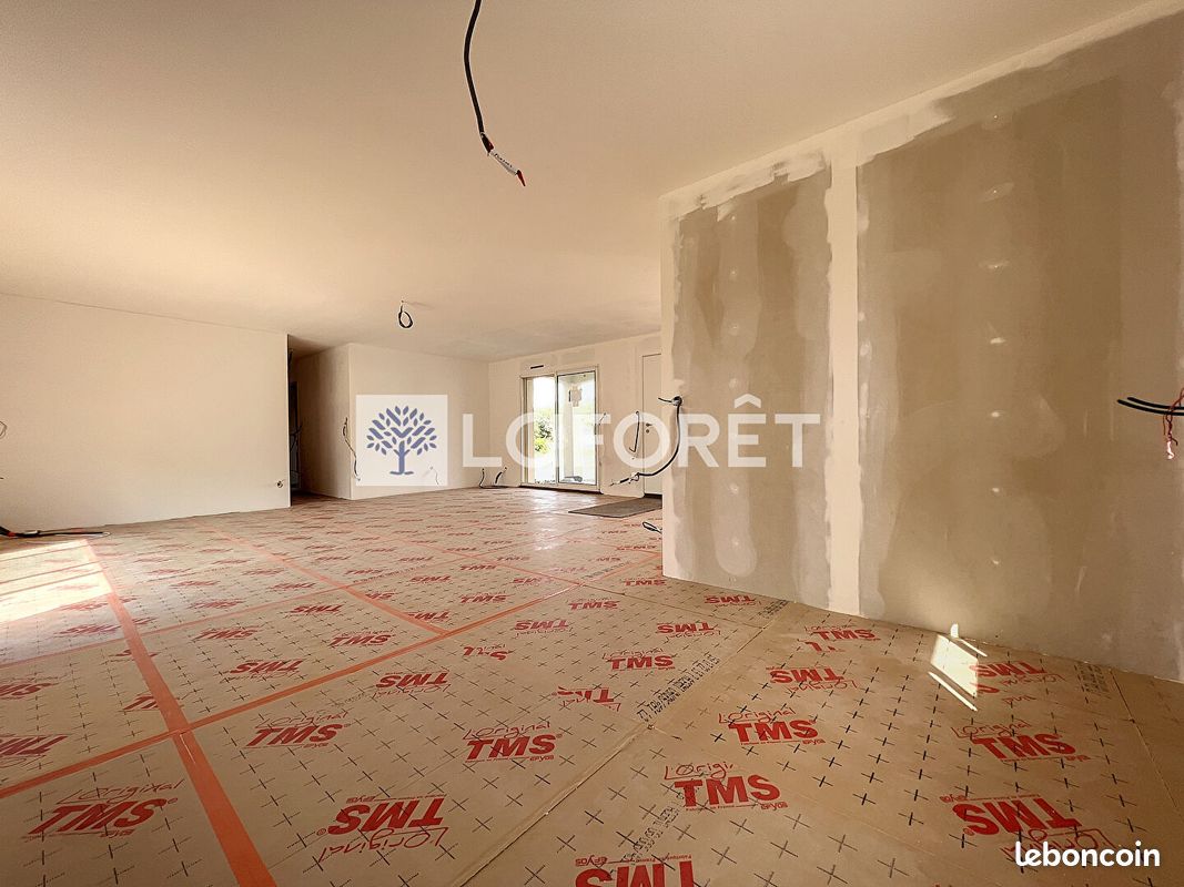 Maison 5 pièces 108 m² - Argentonnay 79150 Moutiers-sous-Argenton (image principale 3)